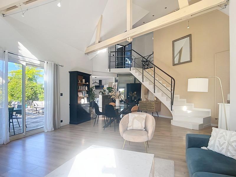 Maison - 138 m² - 5 pièces