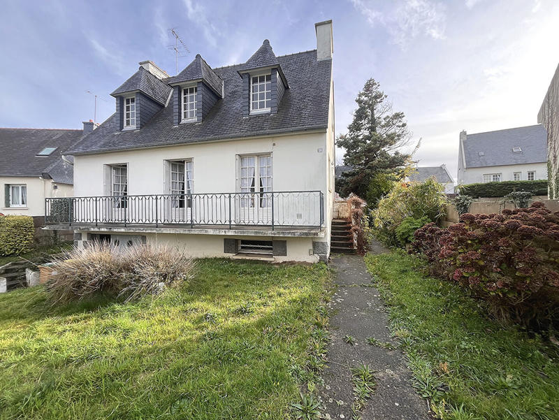 Maison - 107 m² - 6 pièces