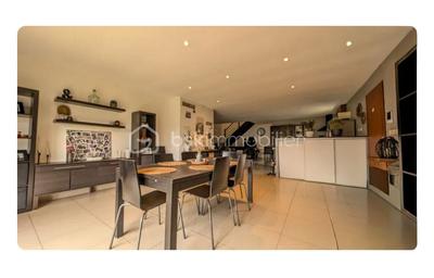 Maison - 166 m² - 6 pièces