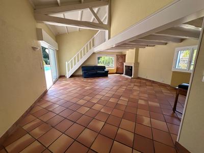 Villa - 153 m² - 5 pièces