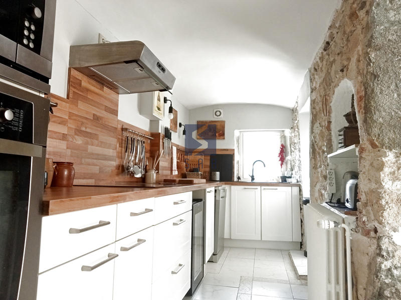 Maison de village - 150 m² - 7 pièces