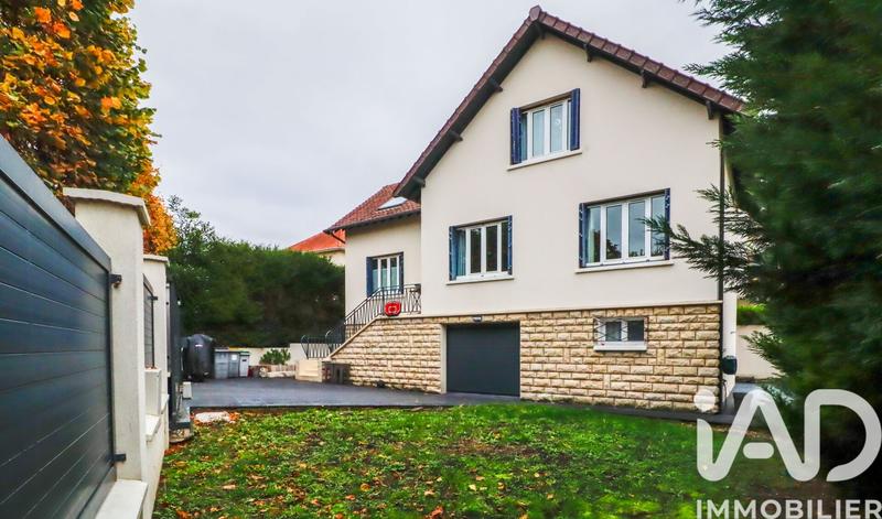 Maison - 152 m² - 6 pièces