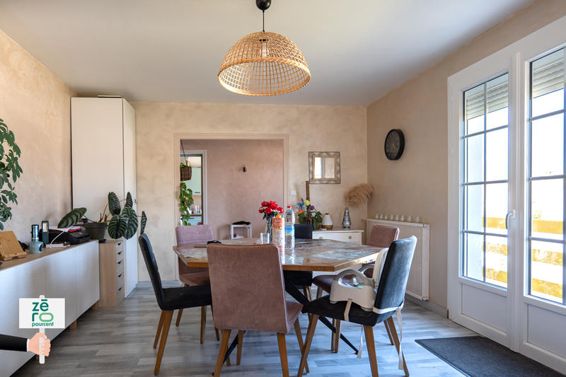 Maison - 97 m² - 5 pièces