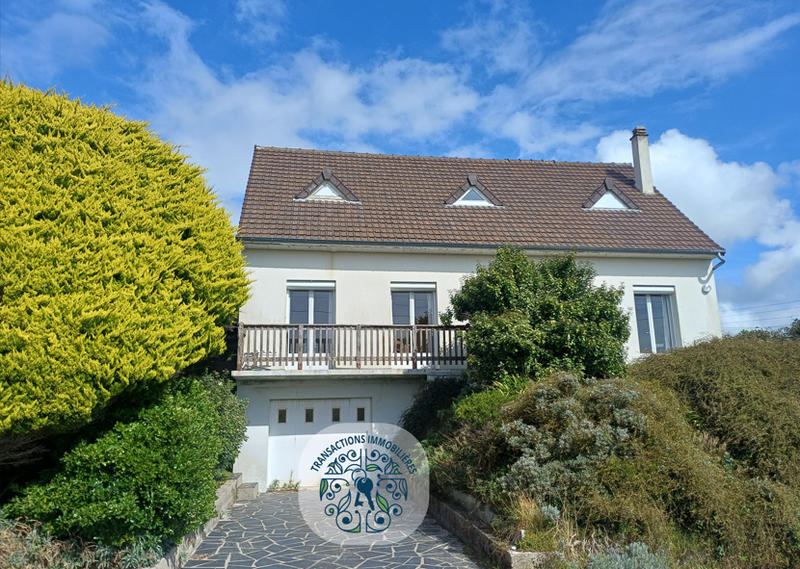 Maison - 162 m² - 8 pièces