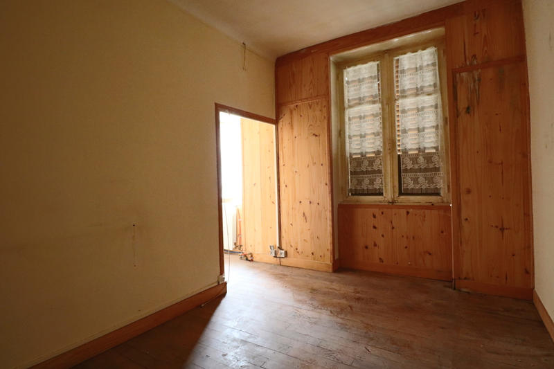 Maison - 232 m² - 11 pièces