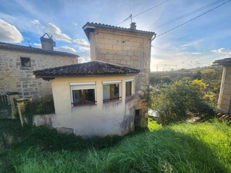 Maison - 200 m² - 9 pièces