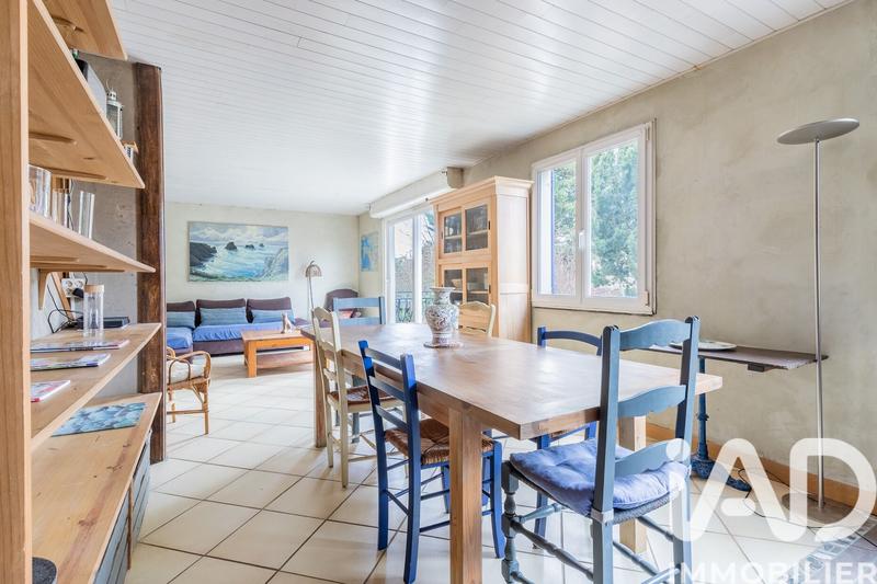 Maison - 122 m² - 7 pièces