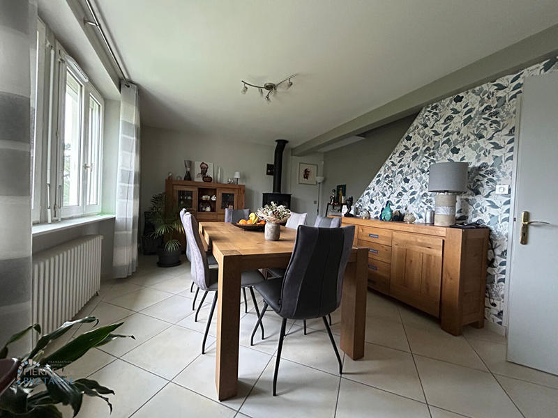 Maison - 120 m² - 7 pièces