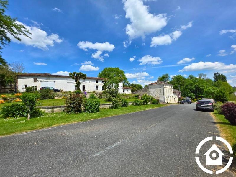 Maison - 291 m² - 8 pièces