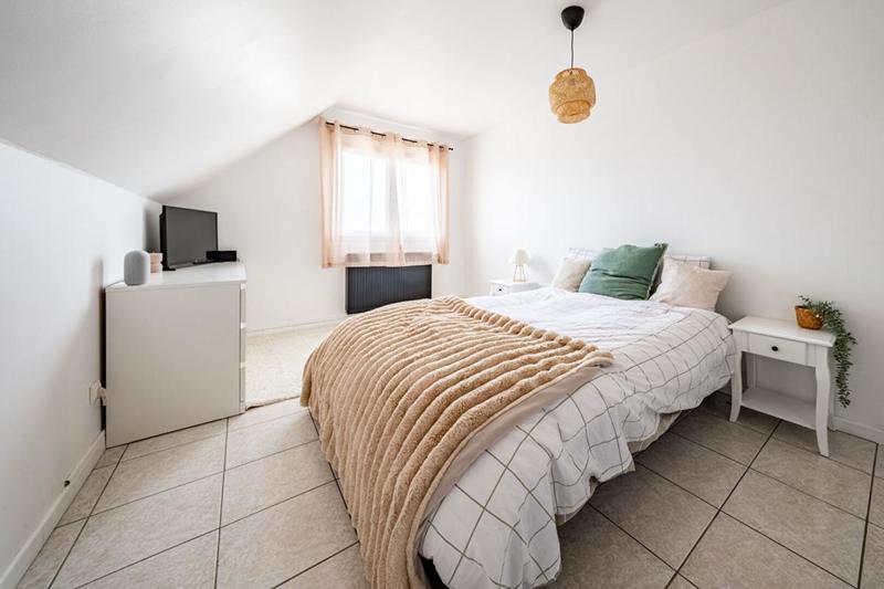 Maison - 169 m² - 8 pièces