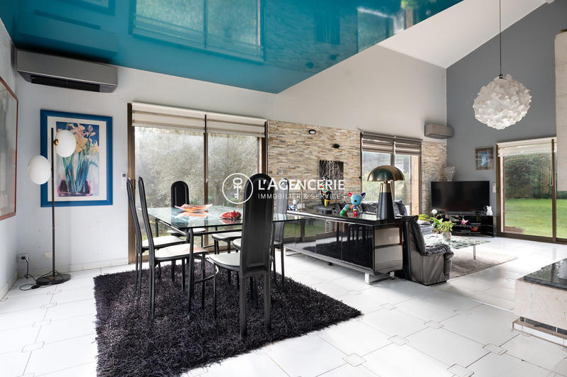 Maison - 192 m² - 5 pièces