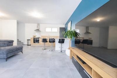 Maison - 91 m² - 4 pièces