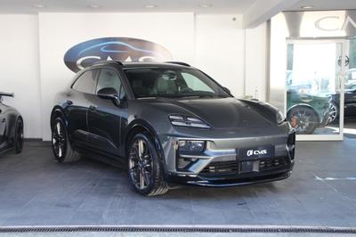 Porsche Macan Electrique Turbo 639 ch