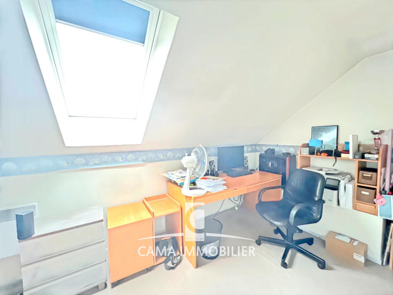 Maison - 99 m² - 6 pièces