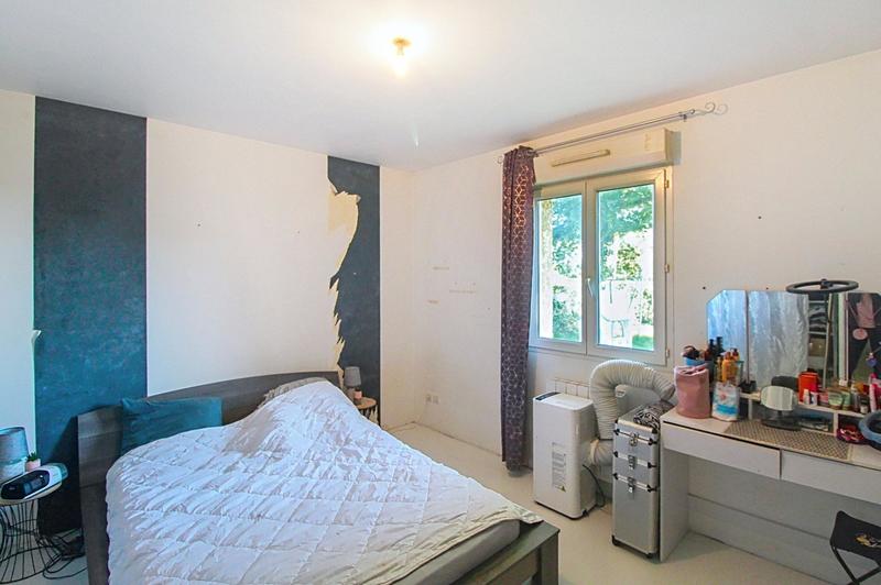 Maison - 99 m² - 4 pièces