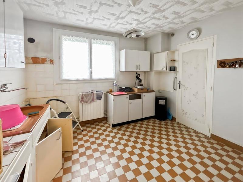 Maison - 90 m² - 5 pièces
