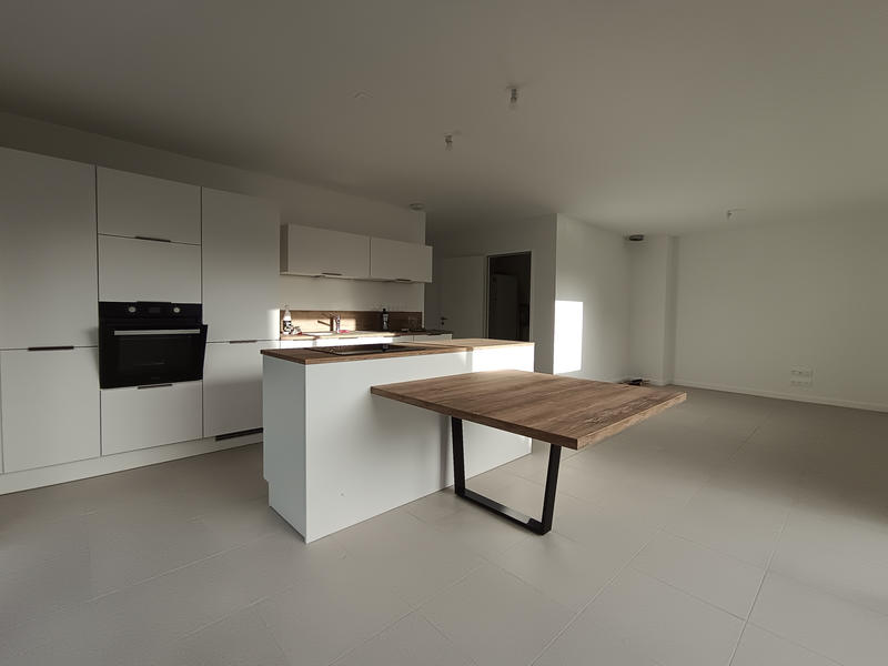 Maison - 82 m² - 4 pièces