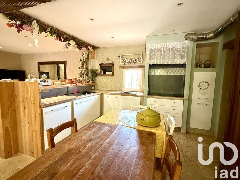 Maison - 250 m² - 7 pièces