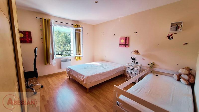 Maison - 182 m² - 6 pièces