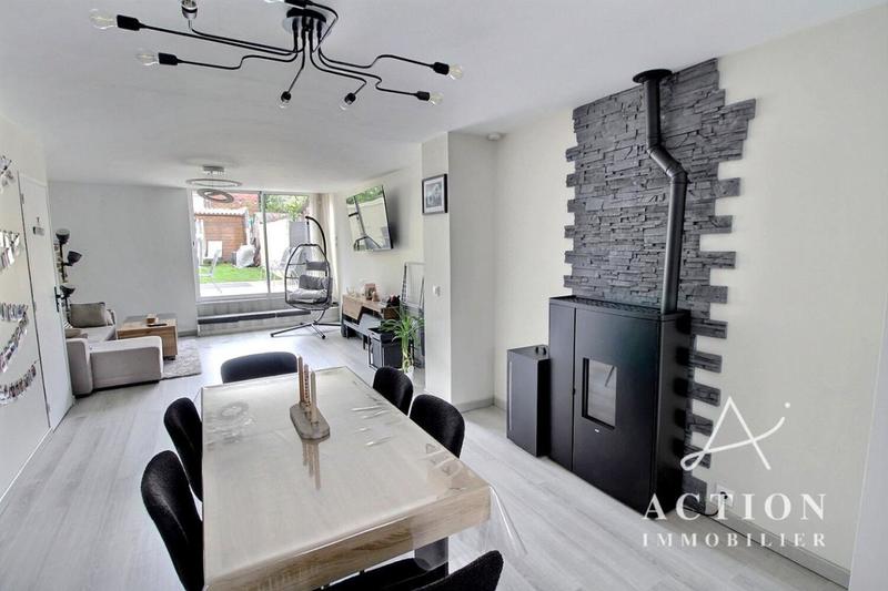 Maison - 92 m² - 4 pièces