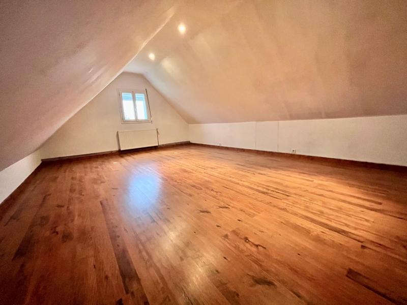 Maison - 110 m² - 6 pièces