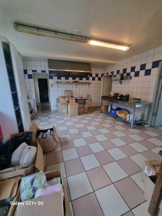 Maison ancienne - 350 m² - 16 pièces