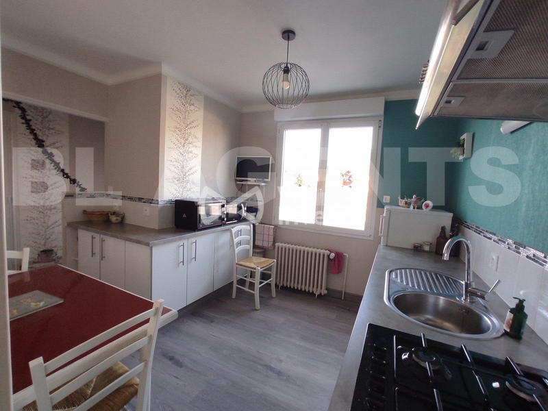 Maison traditionnelle - 63 m² - 5 pièces