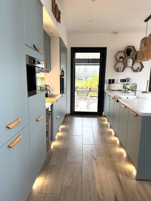 Maison - 220 m² - 9 pièces