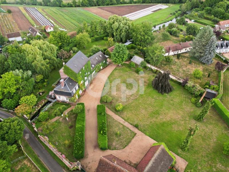 Propriété - 503 m² - 10 pièces