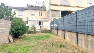 Maison - 123 m² - 8 pièces