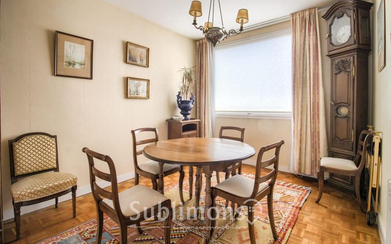 Appartement - 124 m² - 4 pièces