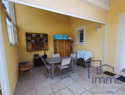 Maison - 104 m² - 5 pièces