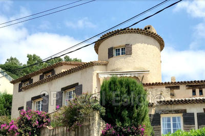 Villa - 145 m² - 5 pièces