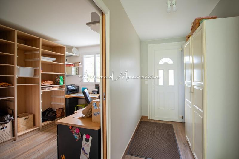 Maison - 250 m² - 8 pièces