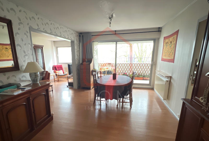 Appartement - 104 m² - 5 pièces