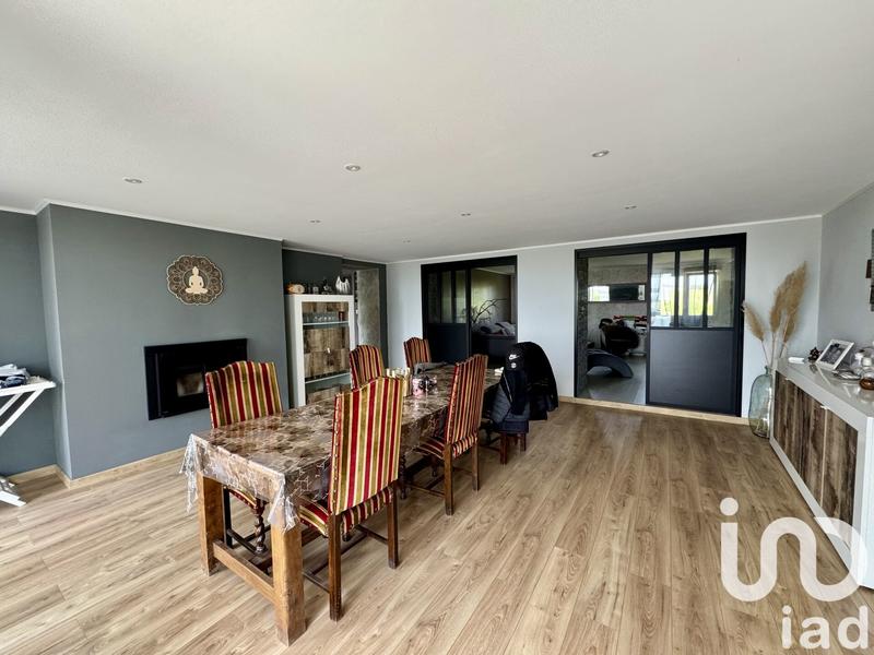 Maison - 216 m² - 7 pièces