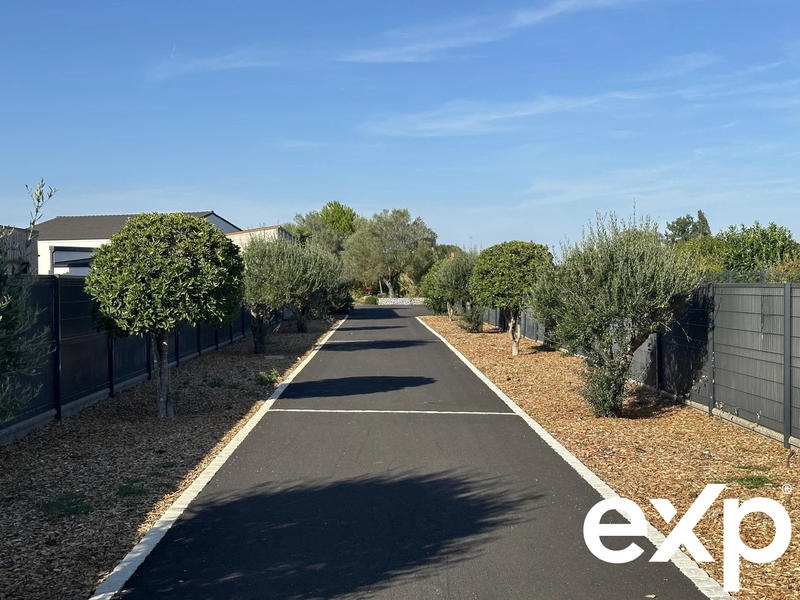 Villa - 187 m² - 13 pièces