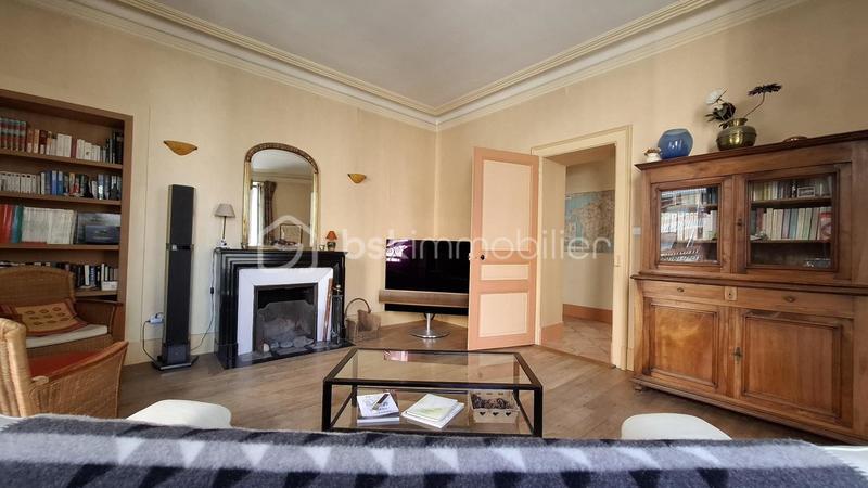 Appartement - 141 m² - 5 pièces