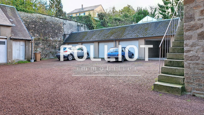 Immeuble - 300 m² - 16 pièces