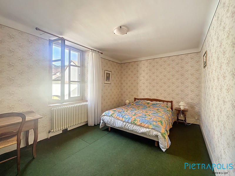 Maison ancienne - 270 m² - 8 pièces