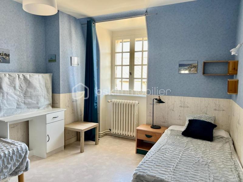 Maison - 167 m² - 6 pièces