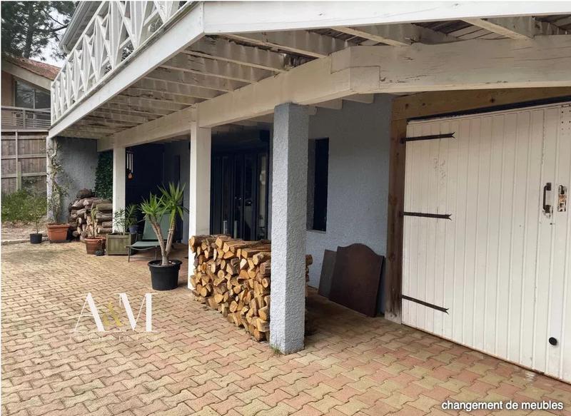 Maison - 140 m² - 5 pièces