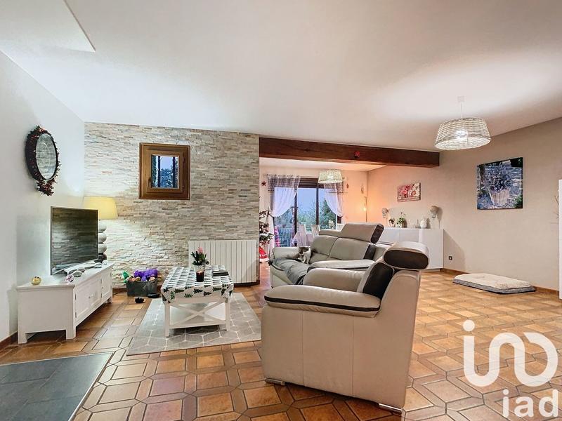 Maison - 181 m² - 8 pièces