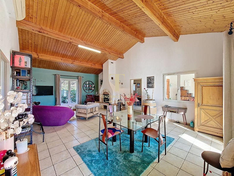 Villa - 163 m² - 6 pièces