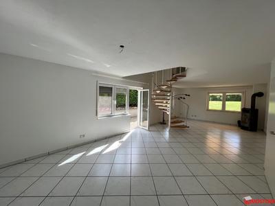 Appartement - 110 m² - 3 pièces