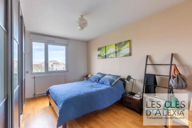 Appartement - 153 m² - 6 pièces