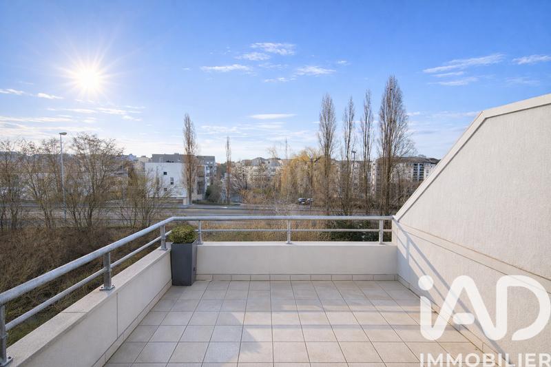 Appartement - 102 m² - 4 pièces