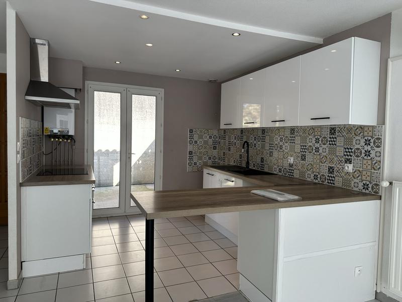 Villa - 100 m² - 5 pièces