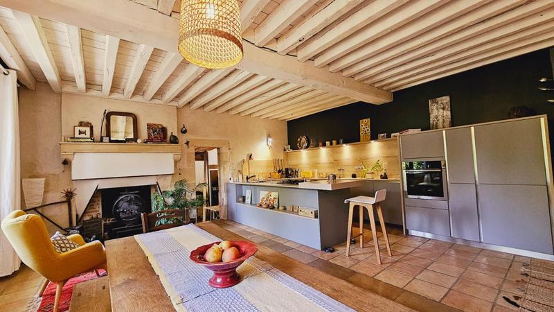 Maison - 216 m² - 8 pièces