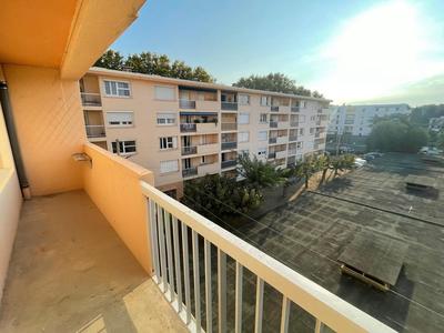 Appartement - 65 m² - 4 pièces